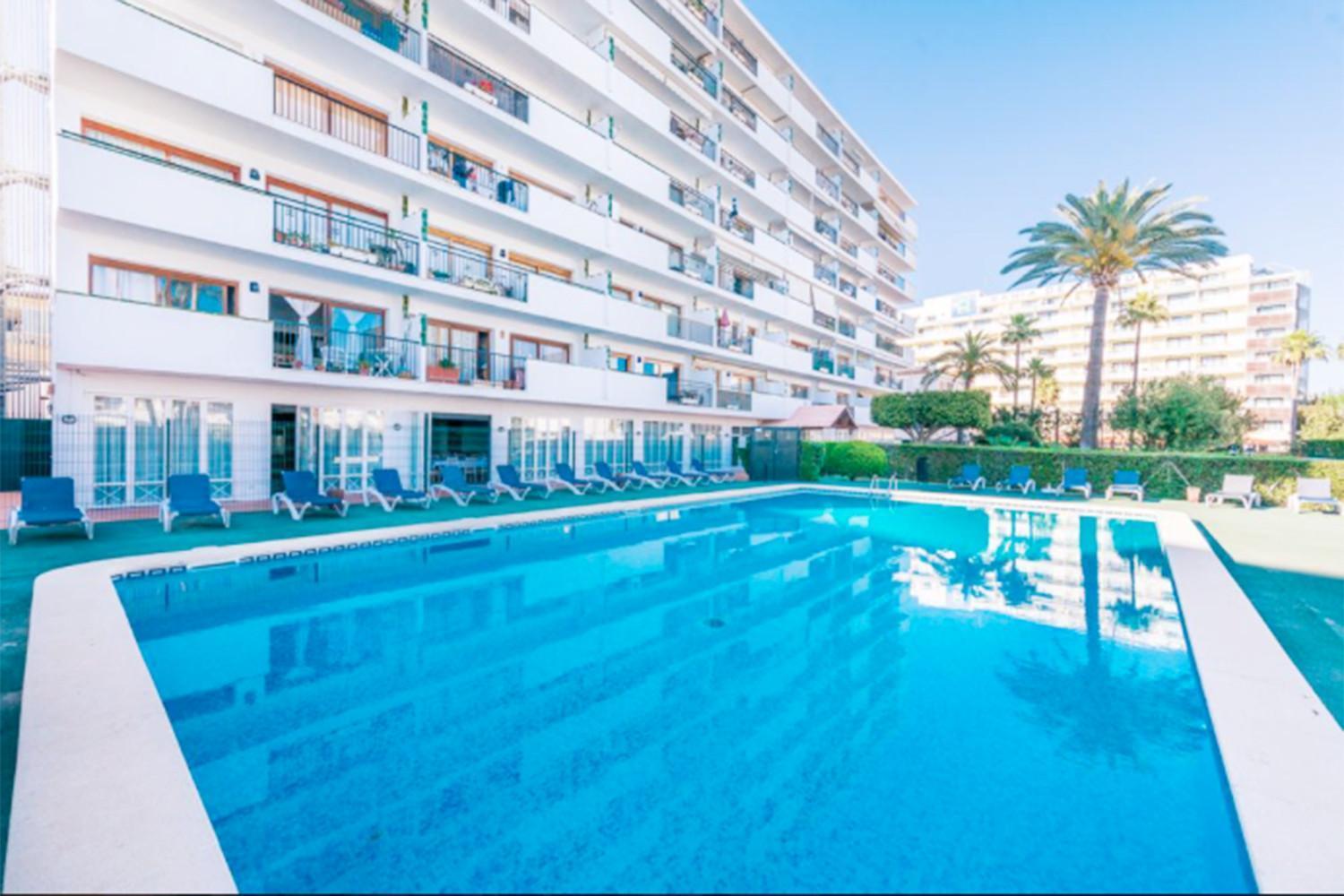 Apartamento Arcoiris, Con Piscina Y Junto A Playa De Alcudia Luaran gambar